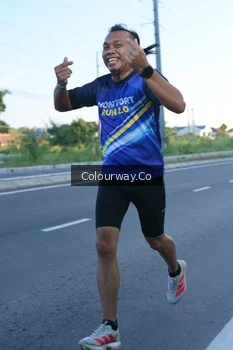 Runner Photo 4403495