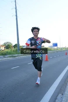 Runner Photo 4403516
