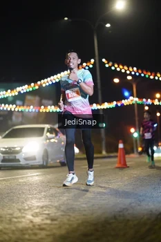 Runner Photo 4403545