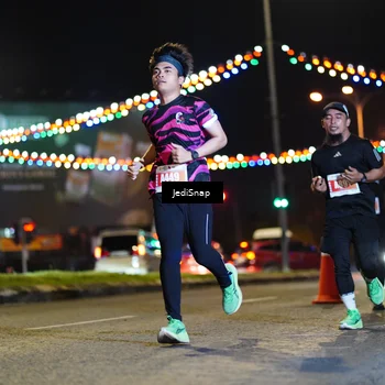 Runner Photo 4403570