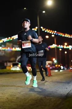 Runner Photo 4403594