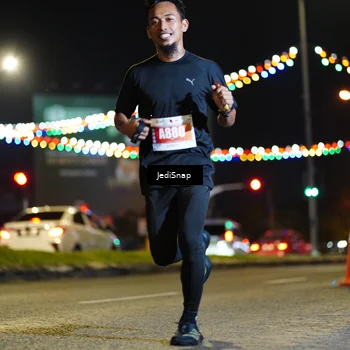 Runner Photo 4403602