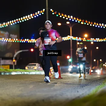 Runner Photo 4403629