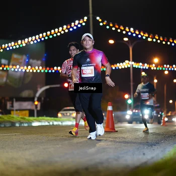 Runner Photo 4403633