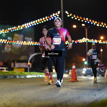 Runner Photo 4403637