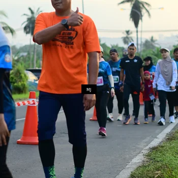 Runner Photo 4403657