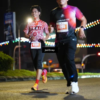 Runner Photo 4403661