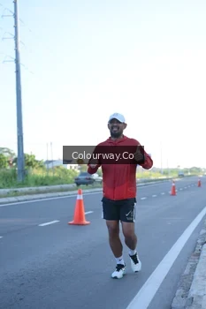 Runner Photo 4403678
