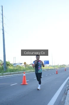 Runner Photo 4403695