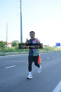 Runner Photo 4403714