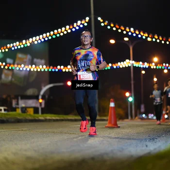 Runner Photo 4403732