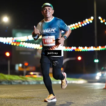 Runner Photo 4403733