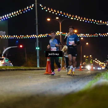Runner Photo 4403780