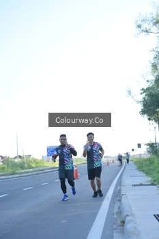 Runner Photo 4403907