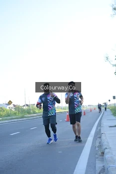 Runner Photo 4403910