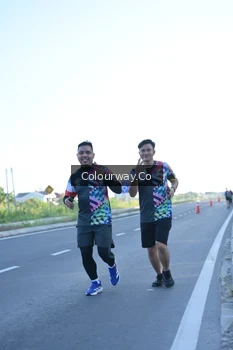 Runner Photo 4403913