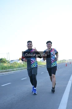 Runner Photo 4403917