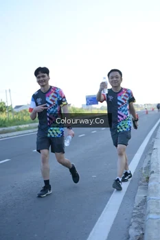 Runner Photo 4404004