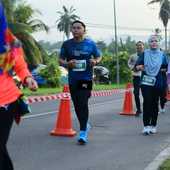 Runner Photo 4404058