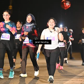 Runner Photo 4404071