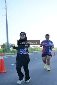 Runner Photo 4404113