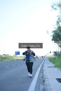 Runner Photo 4404164