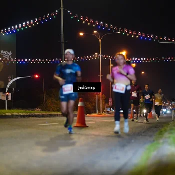 Runner Photo 4404188