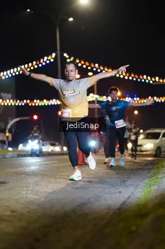 Runner Photo 4404335