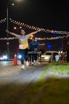 Runner Photo 4404347