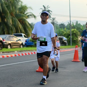 Runner Photo 4404404