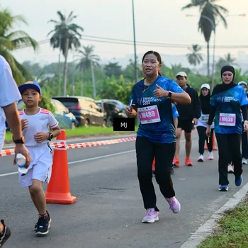 Runner Photo 4404419
