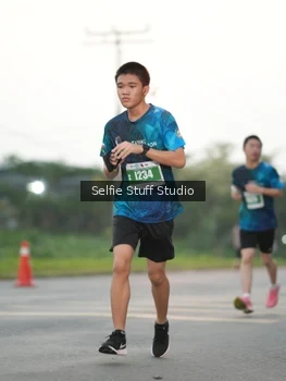 Runner Photo 4404493