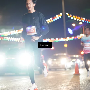 Runner Photo 4404607