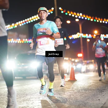 Runner Photo 4404640