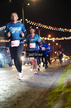 Runner Photo 4404704