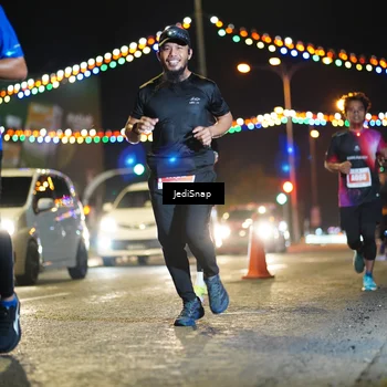 Runner Photo 4404780