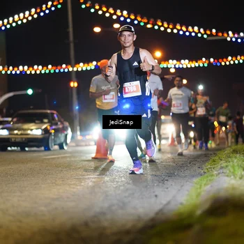 Runner Photo 4404904