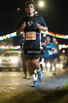 Runner Photo 4405020
