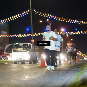 Runner Photo 4405064
