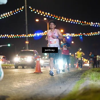 Runner Photo 4405087