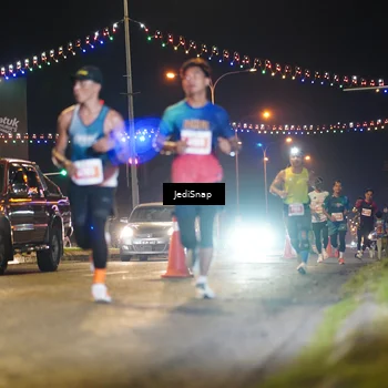 Runner Photo 4405124