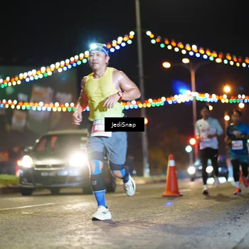 Runner Photo 4405160