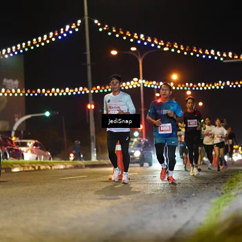 Runner Photo 4405194