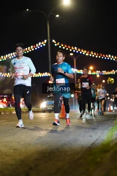 Runner Photo 4405285