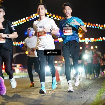 Runner Photo 4405290