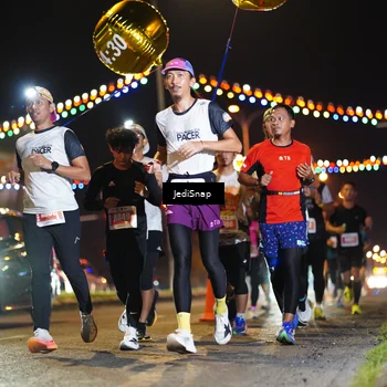 Runner Photo 4405324