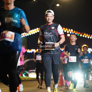 Runner Photo 4405353