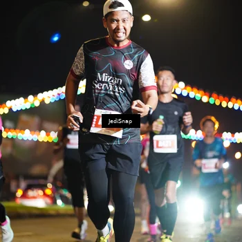 Runner Photo 4405366