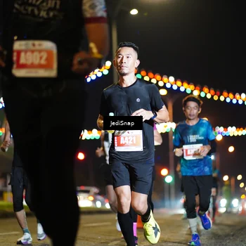 Runner Photo 4405368