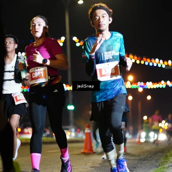 Runner Photo 4405400